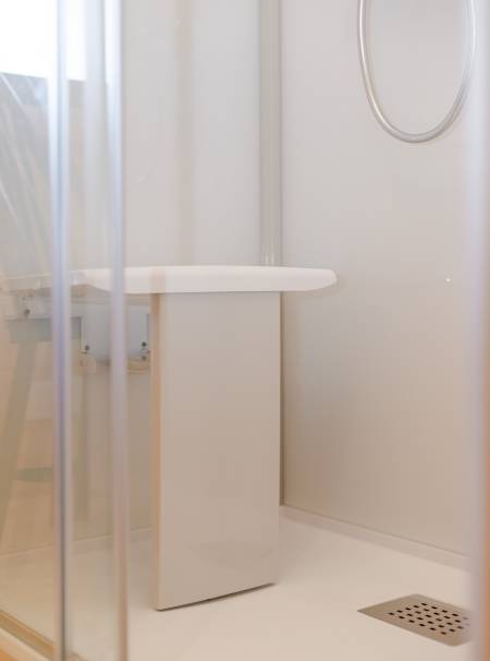 Salle de bain PMR